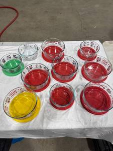 lot 0243 image: Pyrex Character Glass Bowls