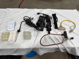 lot 0251 image: Assorted Power Strips