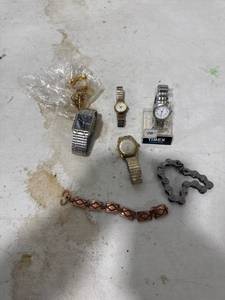 lot 0267 image: Assorted Watches & Jewelry