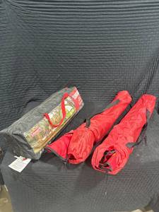 lot 0272 image: Camping Tent and Chairs