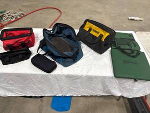 lot 0276 image: Assorted Tool Bags and Covers