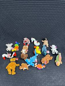 lot 0308 image: Assorted Beanie Babies Collection