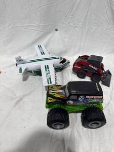 lot 0322 image: Assorted Toy Vehicles