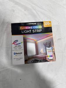 lot 0326 image: Light Strip