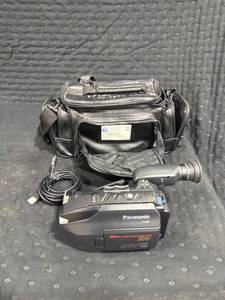 lot 0352 image: Panasonic Camcorder with Bag