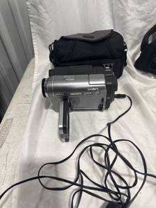 lot 0353 image: Sony Digital8 Camcorder