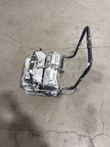 lot 0372 image: Portable Air Compressor