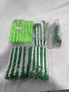lot 0391 image: Bulk Green Lanyards