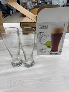 lot 0402 image: Libbey Midtown Pilsner Glass Set