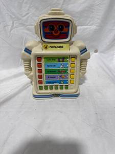 lot 0417 image: Playskool Alphie II Robot Toy