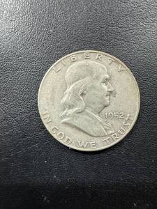 lot 0444 image: 1952D Franklin Half Dollar Coin