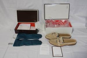 lot 29 image: Coach Randi Suede Loafers Size 8 and Blue Leather Cashmere-Lined Gloves 7.5 with Boxes