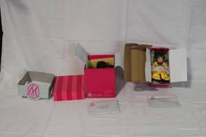 lot 53 image: Set of 2 Marie Osmond Fine Collectibles Dolls with Boxes and Certificates