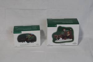 lot 59 image: Set of 2 Department 56 Dickens Village Horse-Drawn Coaches in Boxes