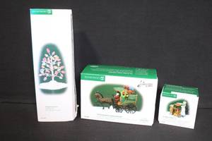 lot 74 image: Department 56 Heritage Village Collection Accessories Lot