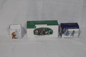 lot 80 image: Set of 3 Department 56 Heritage Village Collection Christmas Accessories