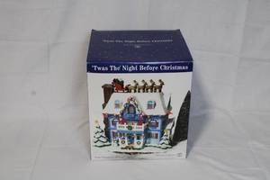 lot 81 image: Department 56 Twas The Night Before Christmas Village House