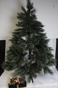 lot 117 image: Artificial Christmas Tree with 2 Sets of 70-Count Multicolor Button Lights