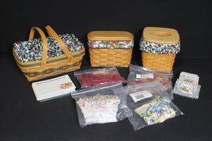 lot 183 image: Longaberger Christmas Collection Basket Set with Liners and Wood Lids