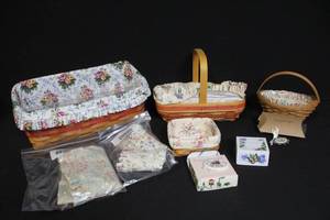 lot 189 image: Longaberger Basket Collection with Liners and Accessories