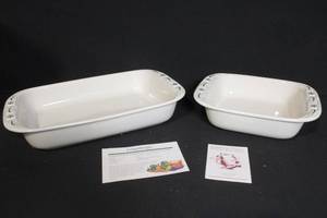 lot 229 image: Longaberger Pottery Baking Dish Set 8x8 and 3 Qt with Boxes