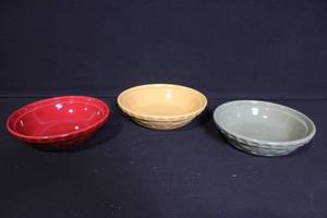 lot 230 image: Set of 3 Longaberger Pottery Small Pie Plates in Sage, Red, and Yellow