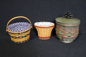 lot 234 image: Set of 3 Longaberger Handwoven Baskets with Liners and Collectors Club Lid
