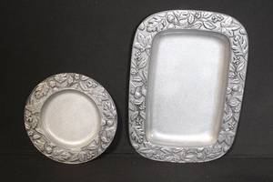 lot 239 image: Longaberger Falling Leaves Metal 8 Inch Plate and 14 Inch Rectangular Tray Set