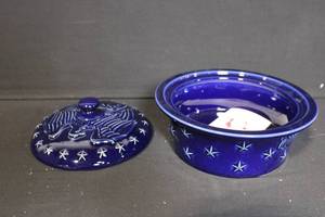 lot 243 image: Longaberger American Eagle 1.5 Qt Covered Casserole Dish
