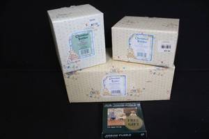 lot 347 image: Cherished Teddies Figurines Lot with Jigsaw Puzzle