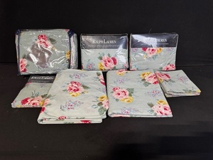 lot 31ZA image: Ralph Lauren Floral Cottage Sheet and Comforter Set