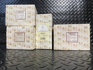 lot 456 image: Set of 5 Enesco Precious Moments Musical Ornaments and Figurine in Original Boxes