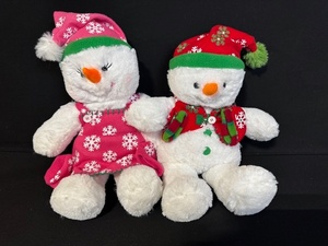 lot 507 image: Set of 2 Plush Snowman Dolls in Holiday Outfits