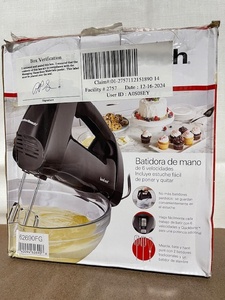 lot 52 image: Hamilton Beach 6-Speed Hand Mixer with Snap-On Case