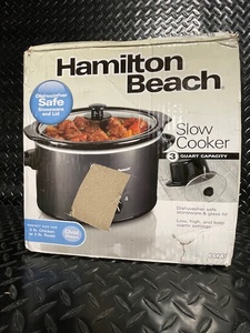 lot 348 image: Hamilton Beach 3 Quart Slow Cooker with Glass Lid