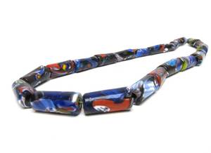 lot 6 image: Great Looking Large Hand Blown Glass Bead Necklace #1