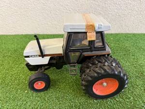 lot 33 image: Case Pacesetter Decanter 1984 #5 in Series