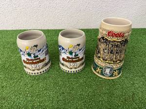 lot 63 image: Budweiser Octoberfest 1991 Steins & Coors Stein
