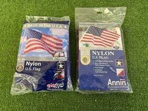 lot 118 image: Nylon US Flags