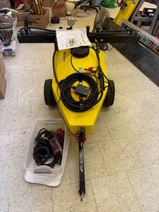 lot 1 image: 23 Gallon Estate Sprayer New in 2024