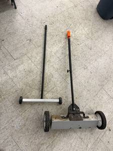 lot 26 image: Magnet Rollers