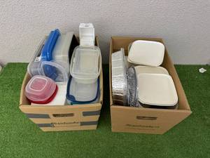 lot 194 image: Tupperware, Storage Containers