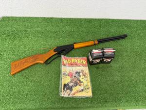 lot 206 image: Daisy Red Rider BB Gun with Extras