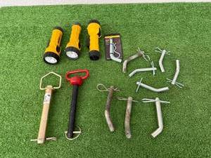 lot 232 image: Hitch Pins & Flashlights