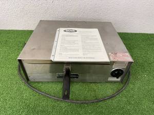 lot 268 image: Nova Pizza Oven