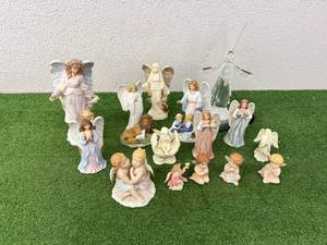 lot 272 image: Angel Figurines