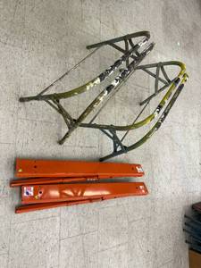 lot 273 image: Metal Saw Horses