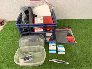 lot 287 image: Tote of Shop Vac Supplies & Bungie Cord CrimperRings