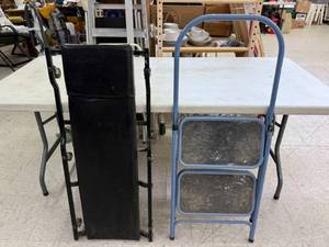 lot 294 image: Step Stool & Creeper