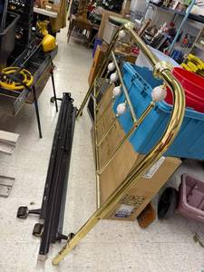 lot 302 image: Queen Size Bed Frame